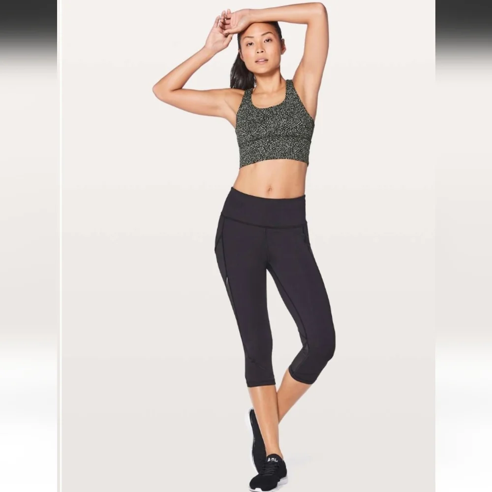 Lululemon Invigorate Bra Longline Night View White Black/Black Size 10 - Picture 3 of 11